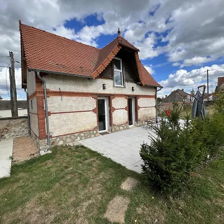 Nyaraló Avec Piscine Et A Proximite De - Fr-1-489-204 *